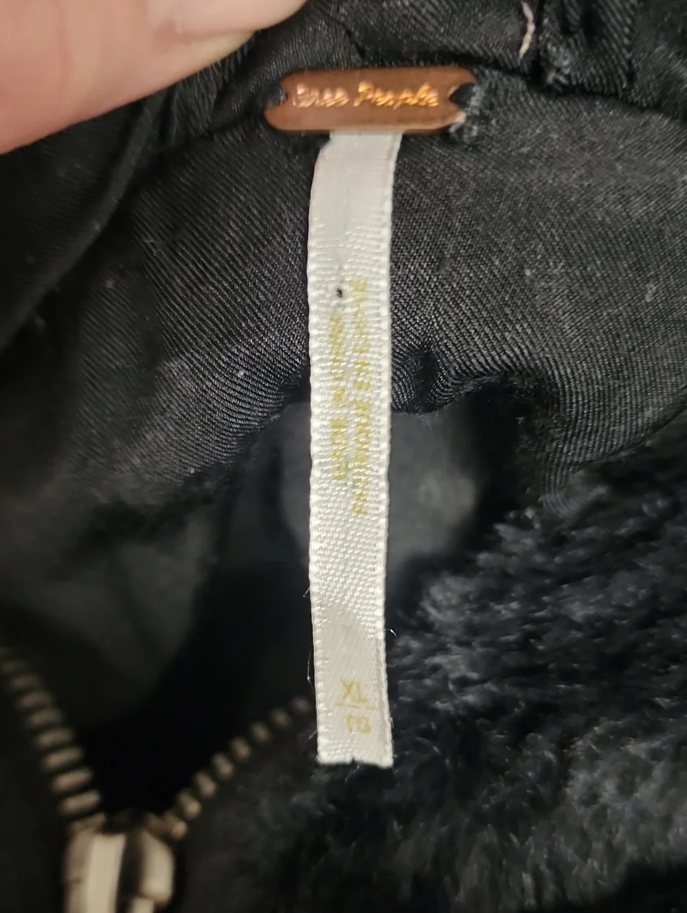 Free People Oversized Black Faux Fur Hooded Zip Jacket XL - Picture 10 of 10